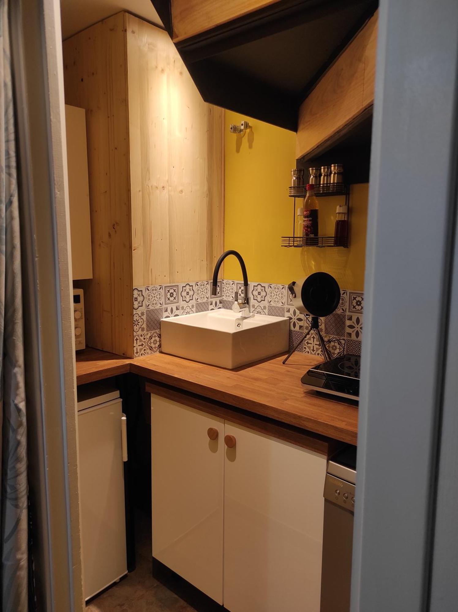 Petit Studio Cosy سانت-بيير-ديلس-فوركات المظهر الخارجي الصورة